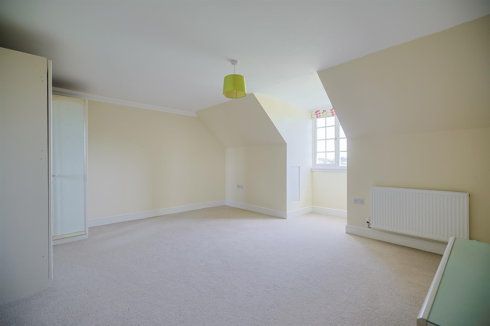 6 Clos Y Parc, Five Roads, Llanelli, SA15 5HB